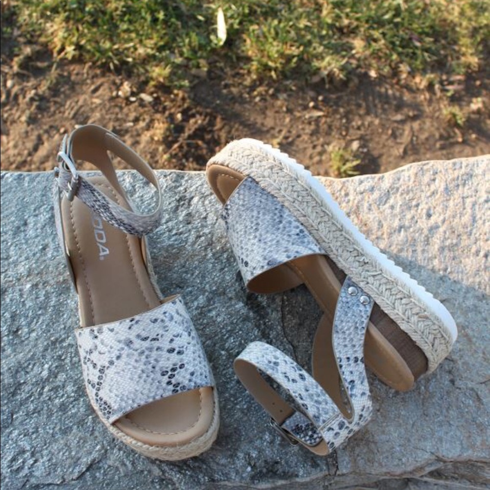 New Snake peep toe ankle strap Espadrille Sandals - Picture 3 of 5